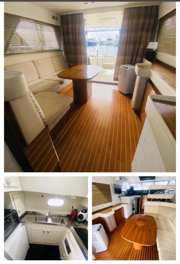 Voyager Hotel Сант Адриа де Бесос Екстериор снимка